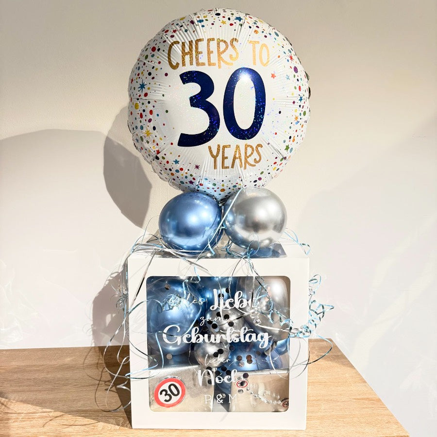 Ballonbox runder Geburtstag mit großem Zahl-Ballon und personalisiertem Druck