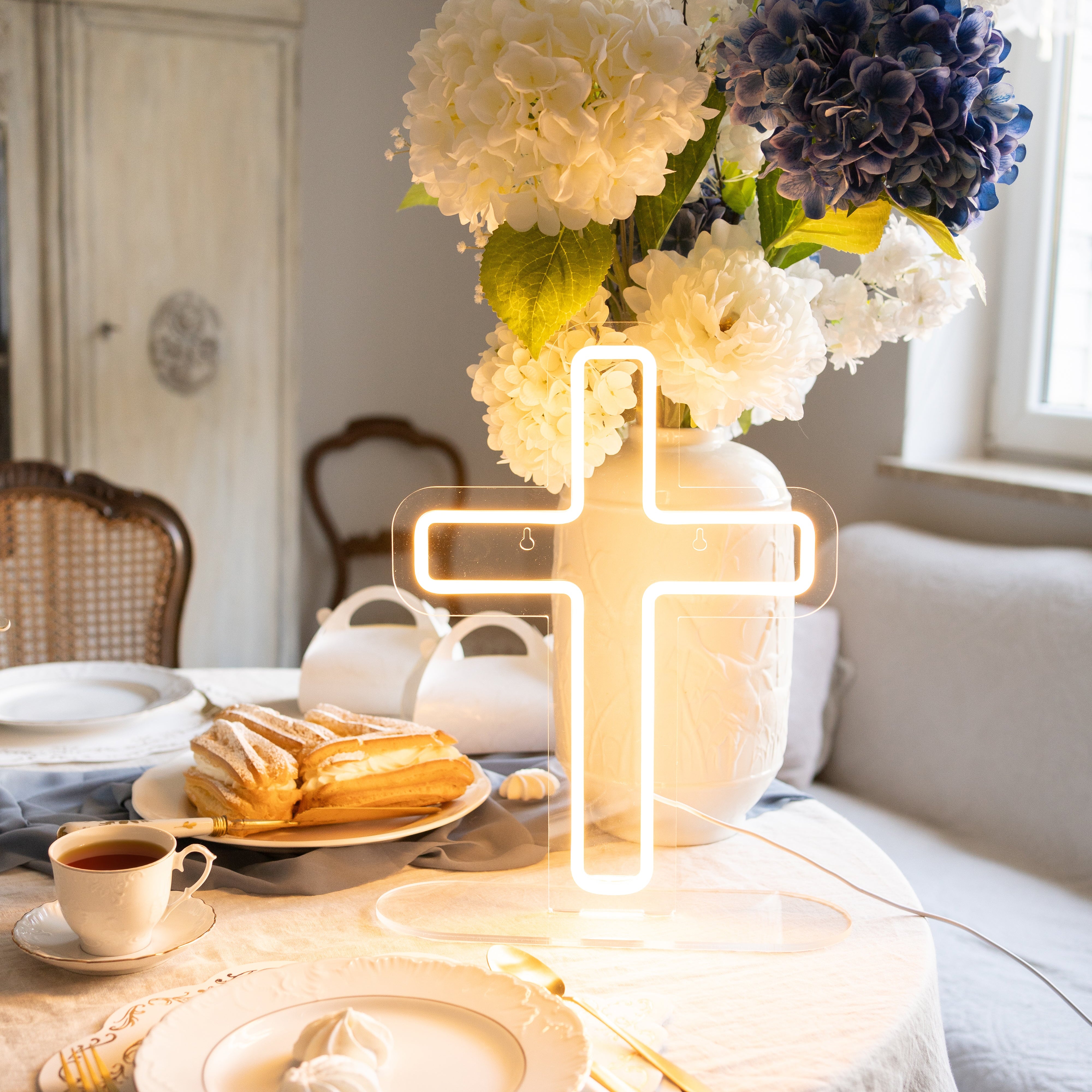 Kreuz LED beleuchtet Kommunion