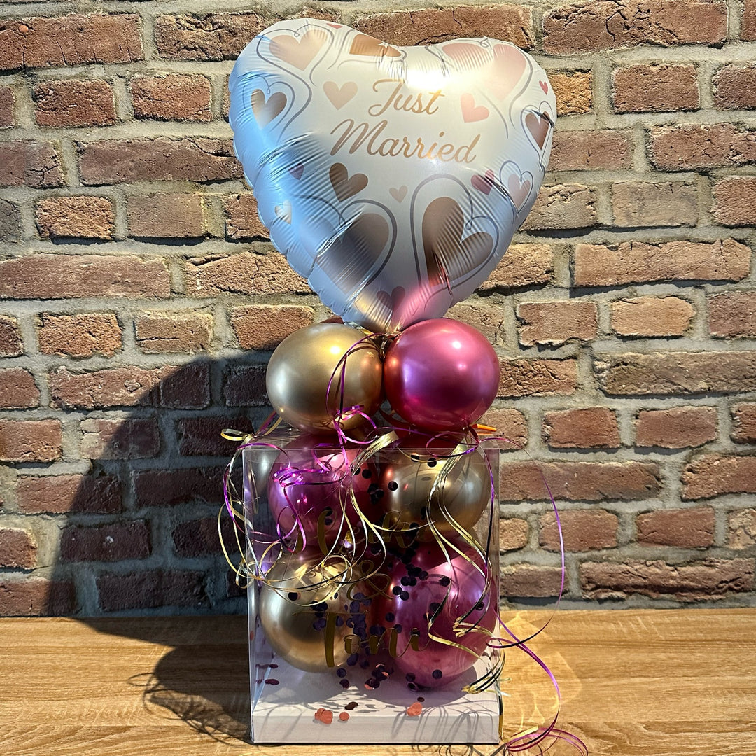 Personalisierte Ballonbox zur Hochzeit mit Highlightballon und Wunschtext als Geldgeschenk
