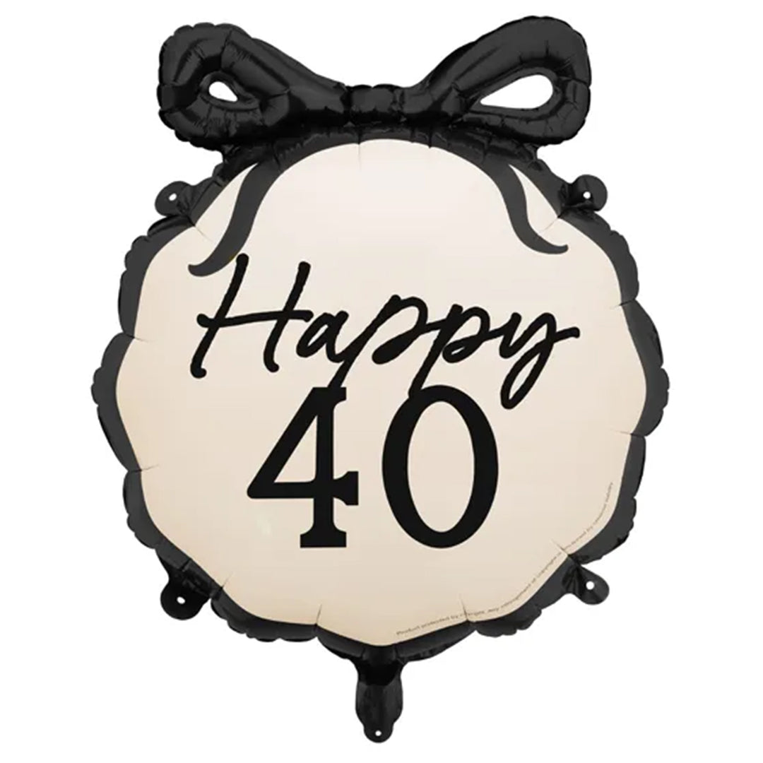 Cremefarbener Folienballon mit welligem schwarzem Rand, schwarzer Schleife und Aufdruck „Happy 40“, 45 cm