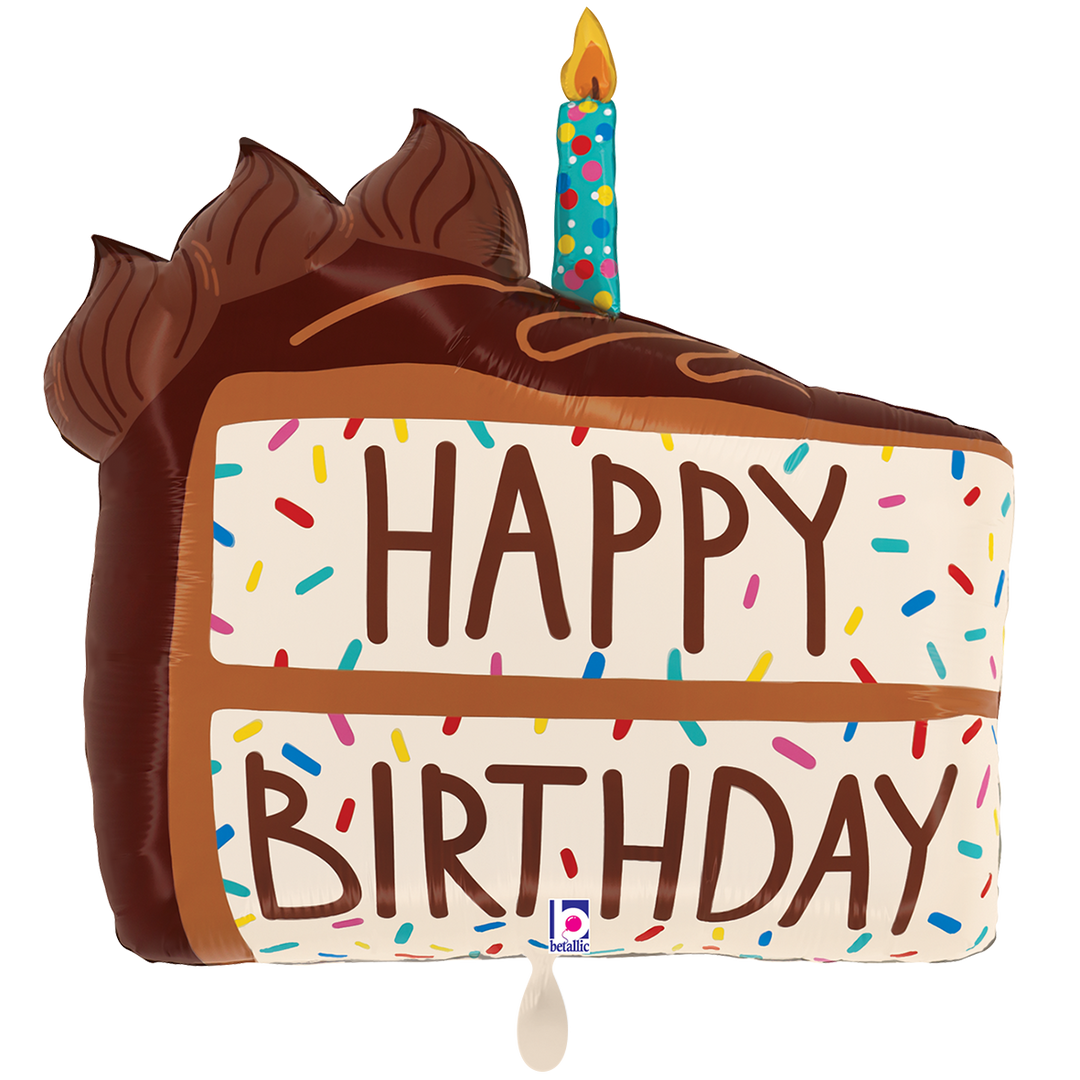 Folienballon als Stück Schokoladentorte mit Kerze, Sahnetupfern und Aufdruck „Happy Birthday“ auf cremefarbener Füllung mit bunten Streuseln