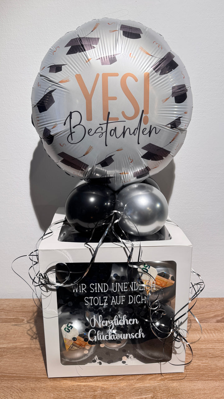 Besonderes Geschenk zur bestandenen Prüfung als DIY Ballonbox in Schwarz und Silber