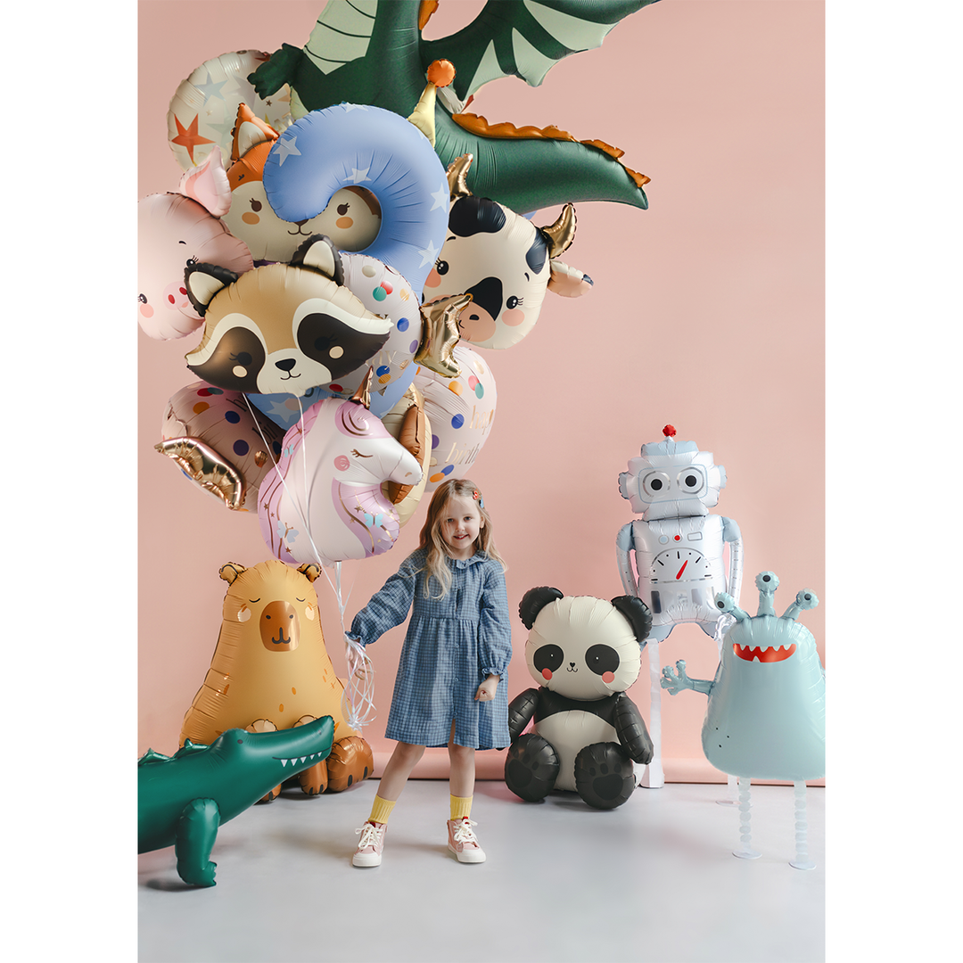Kinderparty mit Walking Balloons, darunter der hellblaue Außerirdische